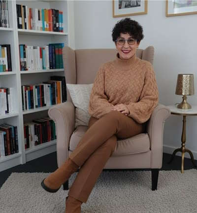 ECE ÖZGE KARAKUZ